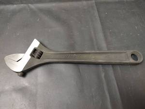 lot 294 image: New Bluepoint 10 inch Adjustable Wrench