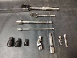lot 316 image: Snap-on Socket Set with Ratchets and Extensions