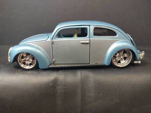 lot 334 image: Vintage Diecast 124 Maisto V-Bugz Collection