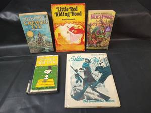 lot 344 image: Childrens Books