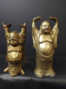lot 369 image: Vintage Brass Buddha Figurines with Raised Arms