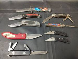 lot 408 image: Assorted Folding Pocket Knives