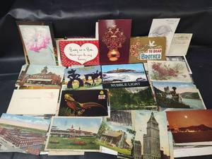 lot 416 image: Vintage Postcard Collection
