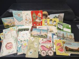 lot 420 image: Vintage Greeting Cards and Postcards