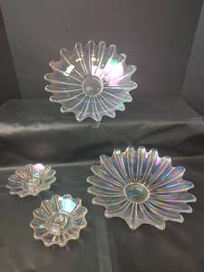 lot 430 image: VTG Federal Glass Bowl 11.5 inches with Matching Candles Holders