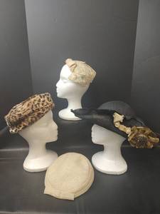 lot 435 image: Vintage Designer Hats
