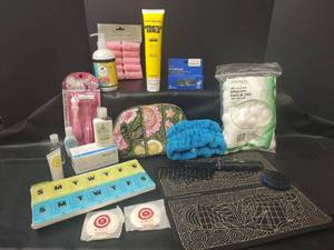 lot 446 image: Personal Care & Wellness Lot