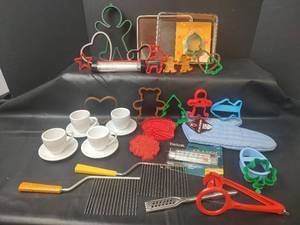lot 449 image: Kitchen Cooking Utensils, Espresso Cups and Saucers and Flashlight