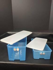 lot 468 image: Tupperware Blue Plastic Storage Containers with Lids