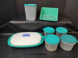 lot 480 image: Tupperware Storage Containers and Napkin Holder