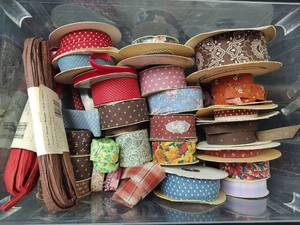 lot 504 image: Assorted Decorative Ribbon