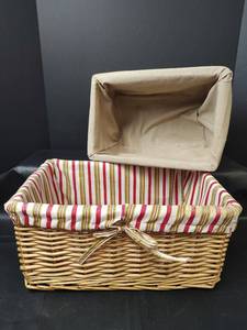 lot 518 image: Woven Storage Baskets with Liner
