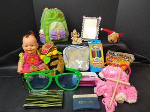 lot 534 image: Childrens Toys with Back Pack Piggy Bank