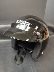 lot 550 image: Raider A-611 Helmet, Black, Large