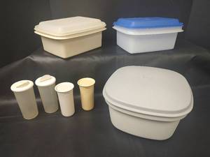 lot 564 image: Tupperware Food Storage Containers with Spice Containers