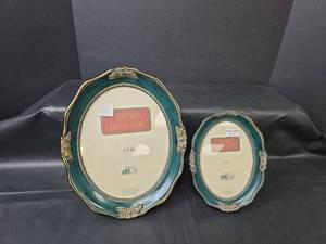 lot 596 image: Victoria Collection Picture Frames 8x10 and 5x7
