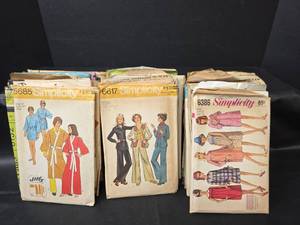 lot 600 image: Vintage Sewing Patterns