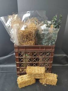 lot 639 image: Dried Floral for Crafting