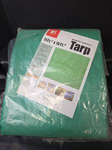 lot 665 image: HFT Medium Duty Farm Quality Tarp 11ft 4in x 15ft 6in