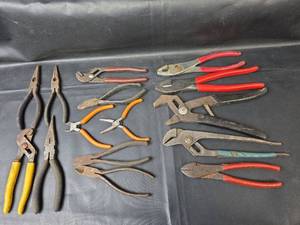 lot 676 image: Hand Tools Pliers Wrenches Cutters