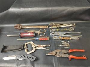 lot 689 image: Assorted Hand Tools