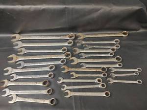 lot 690 image: Assorted Wrenches