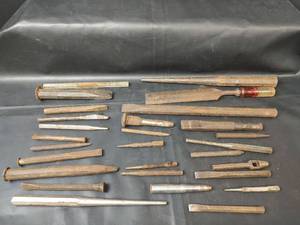 lot 695 image: Mixed Lot Punch, Chisels and Woodworking Tools