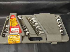lot 701 image: Craftsman Combination Wrench Set