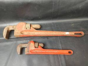 lot 705 image: Assorted Pipe Wrenches