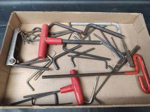 lot 709 image: Hex Key Allen Wrench Set and T-Handles