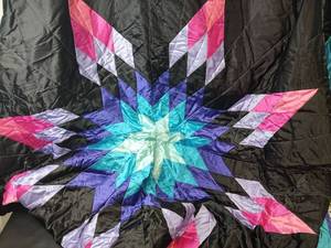 lot 721 image: Twin Size Satin Star Bed Spread