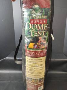 lot 725 image: Ozark Trail Backpacking Dome Tent 76 x 7 Sleeps 2-3
