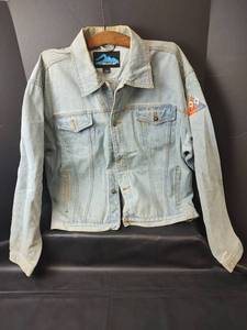 lot 730 image: Tri-Mountain Denim Jacket, Size L