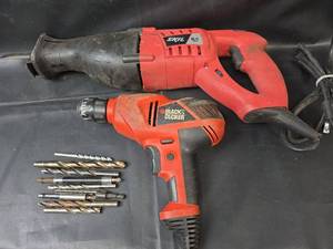 lot 751 image: SKIL 9205 8.5 Amp Reciprocating Saw and Black & Decker DR250 Drill with Bits