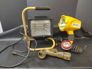 lot 773 image: Portable Work Light, Quartz Halogen Spotlight and Flashlights