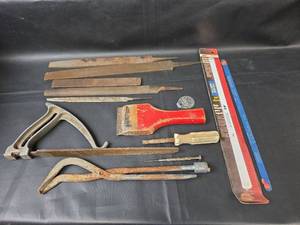 lot 785 image: Hand Tools Lot Files, Chisels, and Hacksaw Blades