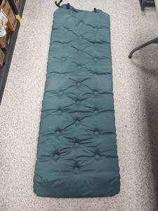 lot 832 image: Camping Pad