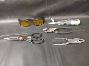 lot 845 image: NEW ITEMS - 6 in 1 Screwdriver, Scissors, Protective Eye Wear and Pliers
