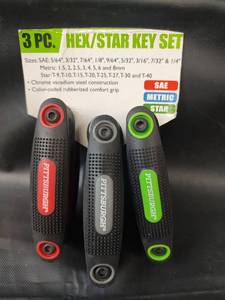 lot 846 image: Pittsburgh HexStar Key Set SAE, Metric and Star
