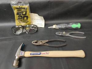 lot 848 image: NEW ITEMS, Claw Hammer, Pliers, 6 in 1 Screwdriver, Protective Eyewear Tool