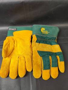 lot 854 image: MidWest Work Gloves,Thinsulate, Size Large
