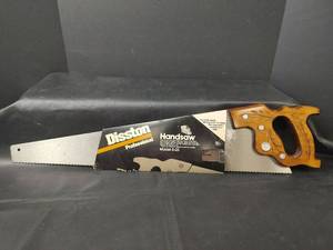 lot 864 image: NEW Disston Professional Handsaw Model D-23