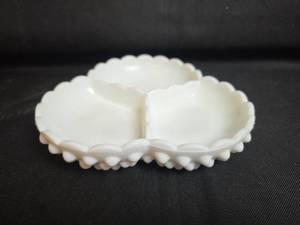 lot 219 image: Fenton Milk Glass Divided Dish