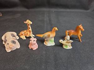 lot 248 image: Lot of 6 Hand-Painted Miniature Animal Figurines