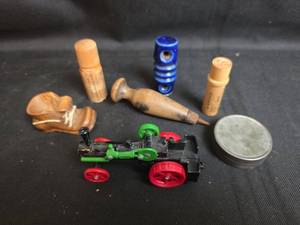 lot 264 image: Mixed Small Collectibles