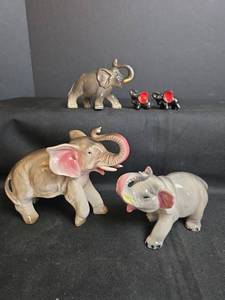lot 275 image: Porcelain Elephant Figurines