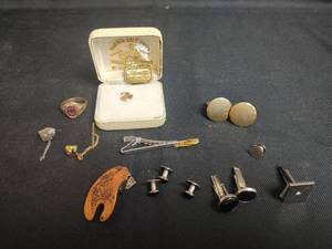 lot 286 image: Tie Tacks and Cuff Links