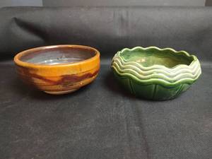 lot 308 image: Glazed Pottery Bowls, Stamped