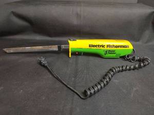 lot 311 image: Mister Twister Electric Fisherman with Blade and Coiled Cord, Tested