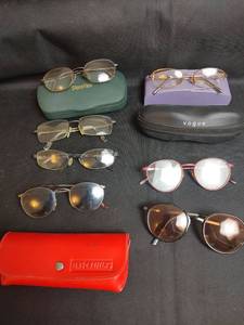 lot 320 image: Assorted Eyeglasses with Cases